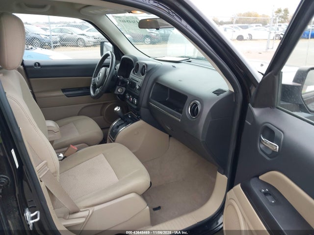 1C4NJRFB7ED664960 Jeep Patriot Latitude