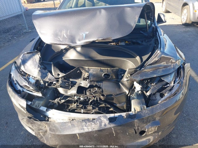 43648473 :رقم المزاد ، 5YJ3E1EAXSF902178 vin ، 2025 Tesla Model 3 Long Range Rear-wheel Drive/standard مزاد بيع