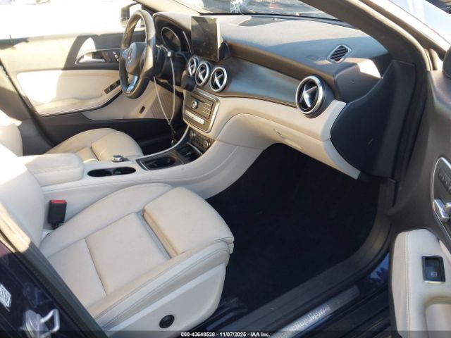 2017 MERCEDES-BENZ CLA 250 WDDSJ4GB5HN415825 Photo 4