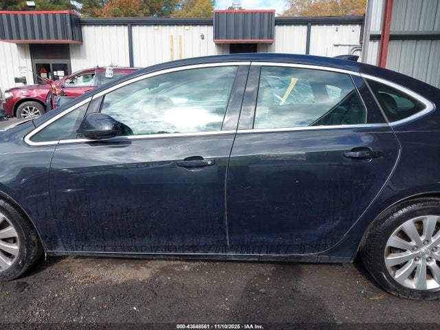 43648561 :رقم المزاد ، 1G4PP5SKXF4160907 vin ، 2015 Buick Verano مزاد بيع
