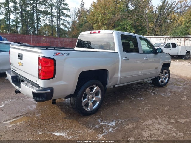 2017 CHEVROLET SILVERADO 1500 3GCUKRECXHG284313 Photo 3