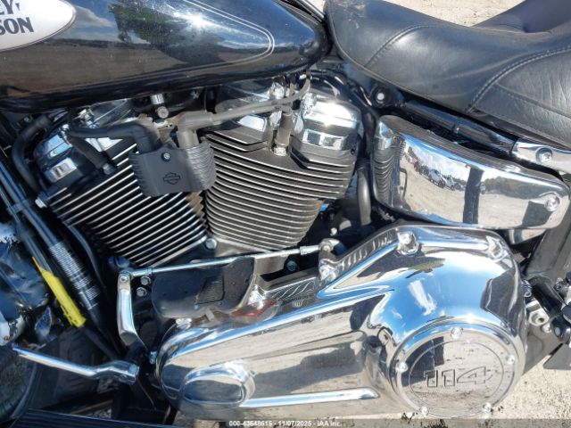 2022 HARLEY-DAVIDSON FLHCS 1HD1YBK13NB036564 Photo 8