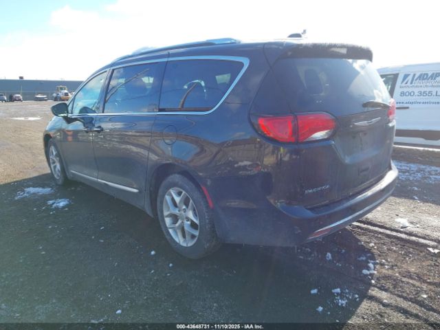 2017 CHRYSLER PACIFICA 2C4RC1EG3HR652669 Photo 2