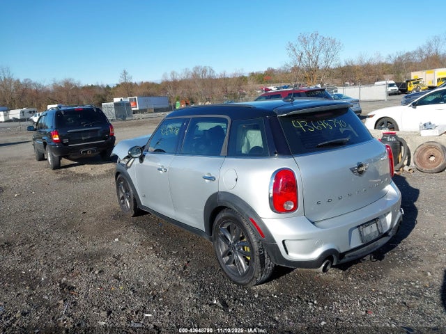 2012 MINI COOPER S COUNTRYMAN WMWZC5C53CWM12835 Photo 2