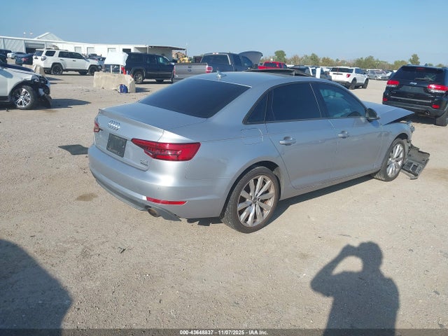 2017 AUDI A4 WAUANAF49HN002556 Photo 3