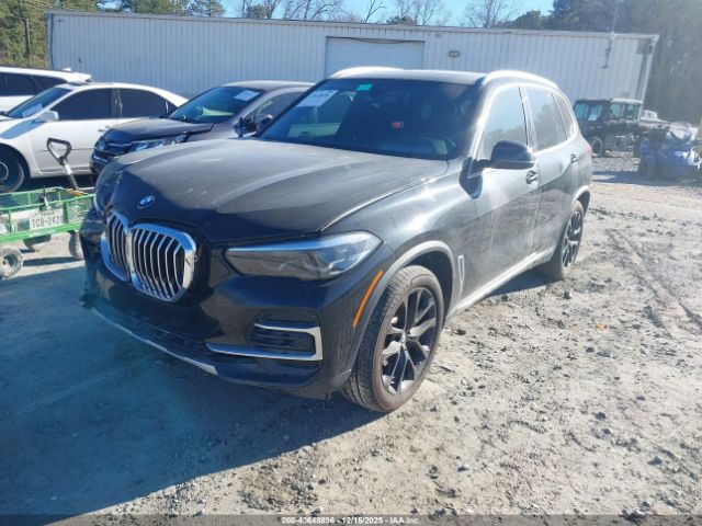 2022 BMW X5 5UXCR6C01N9K60281 Photo 1