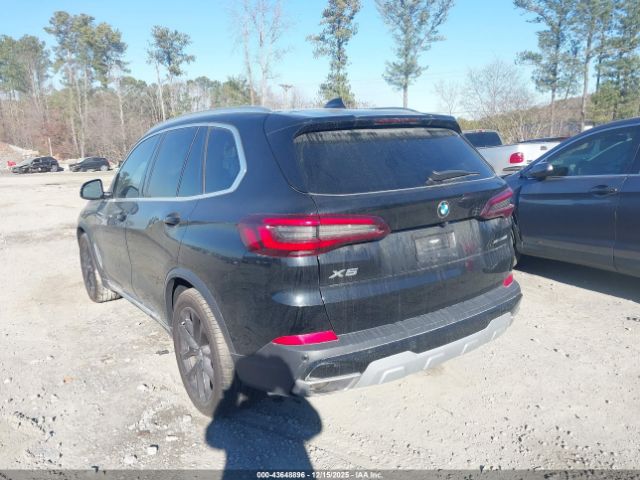 2022 BMW X5 5UXCR6C01N9K60281 Photo 2