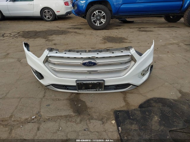 1FMCU0GD0JUA43379 Ford ESCAPE SE