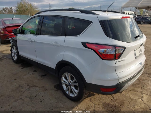 1FMCU0GD0JUA43379 Ford ESCAPE SE