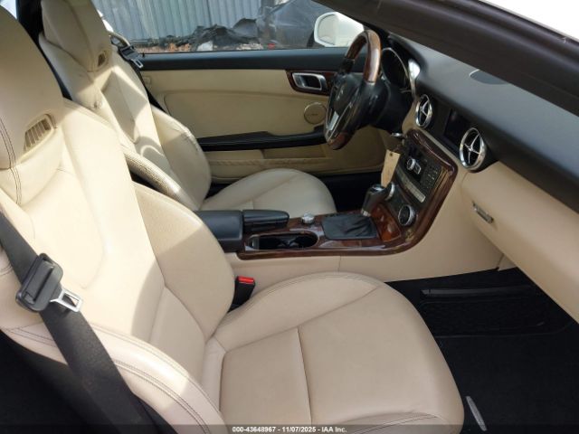 2013 MERCEDES-BENZ SLK 250 WDDPK4HA9DF057190 Photo 4
