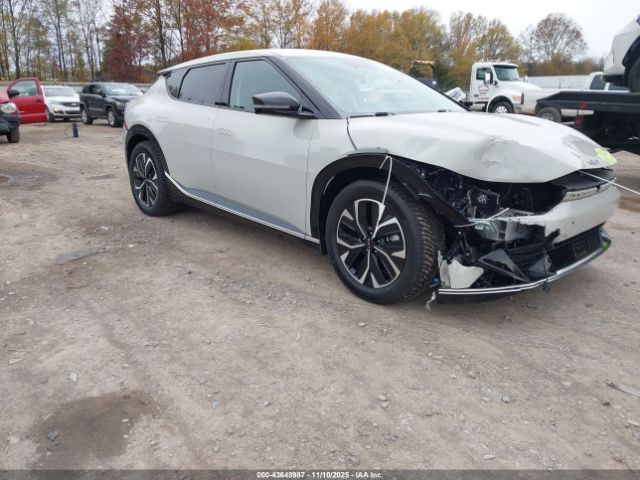 2022 KIA EV6 KNDC34LA1N5071119