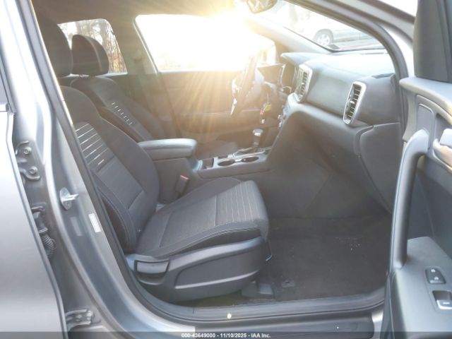 2021 KIA SPORTAGE KNDPM3AC2M7863750 Photo 4