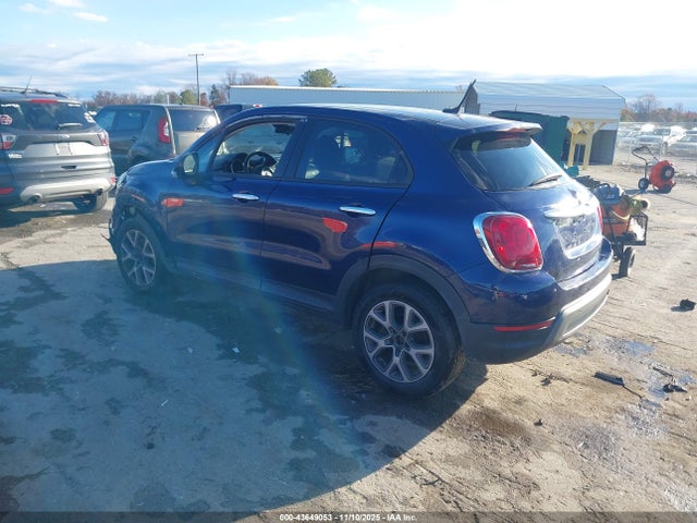 2016 FIAT 500X ZFBCFYCT8GP356006 Photo 2