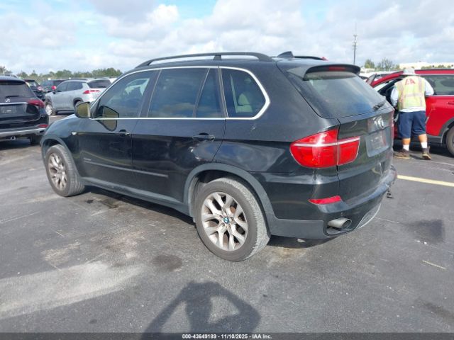 2013 BMW X5 5UXZV4C5XD0E04261 Photo 2