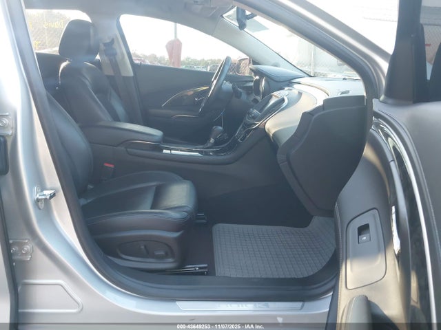 Продажа на аукционе авто 2016 Buick Lacrosse, vin: 1G4GB5G34GF102801, номер лота: 43649253