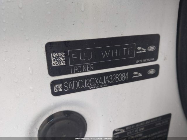 2018 JAGUAR F-PACE SADCJ2GX4JA328384 Photo 8