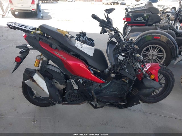 MLHKF3857N5101942 Honda Adv150 A