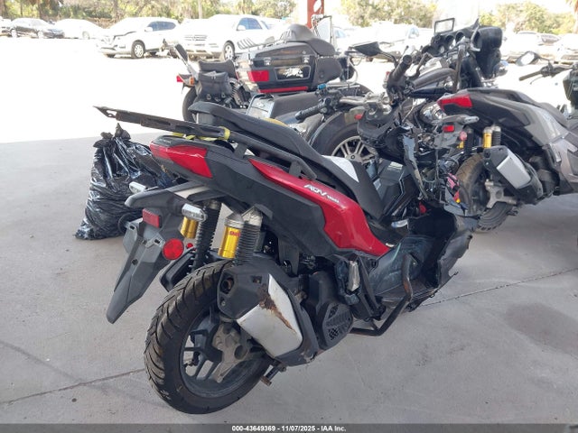 MLHKF3857N5101942 Honda Adv150 A