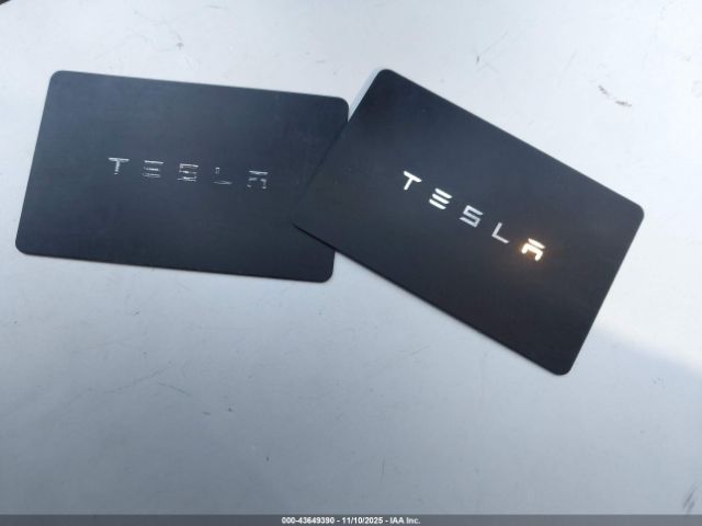 2021 TESLA MODEL Y 5YJYGDEE6MF090241 Photo 10