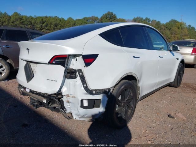 2021 TESLA MODEL Y 5YJYGDEE6MF090241 Photo 3