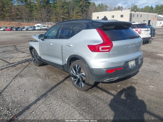 YV4162UM7K2072202 Volvo Xc40 T5 R-design