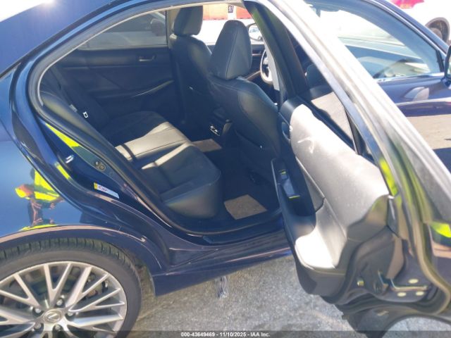 2017 LEXUS IS 200T JTHBA1D29H5051386 Photo 7