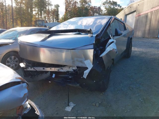 2025 TESLA CYBERTRUCK 7G2CEHED4SA071001 Photo 1