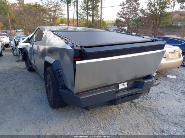 2025 TESLA CYBERTRUCK 7G2CEHED4SA071001 Photo 2