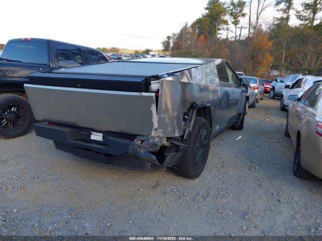 2025 TESLA CYBERTRUCK 7G2CEHED4SA071001 Photo 3