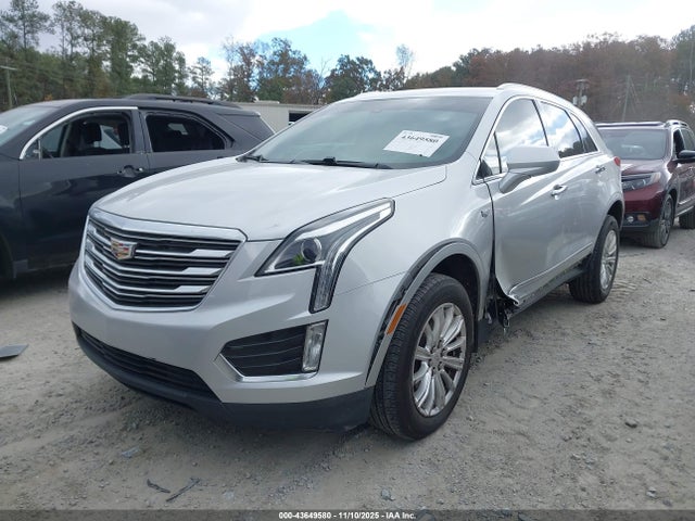 2017 CADILLAC XT5 1GYKNARS4HZ236883 Photo 1