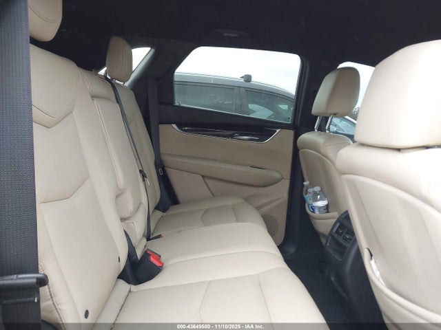 2017 CADILLAC XT5 1GYKNARS4HZ236883 Photo 7