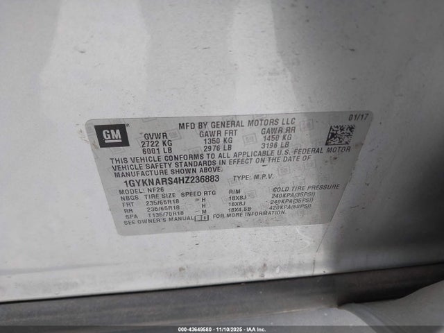 2017 CADILLAC XT5 1GYKNARS4HZ236883 Photo 8