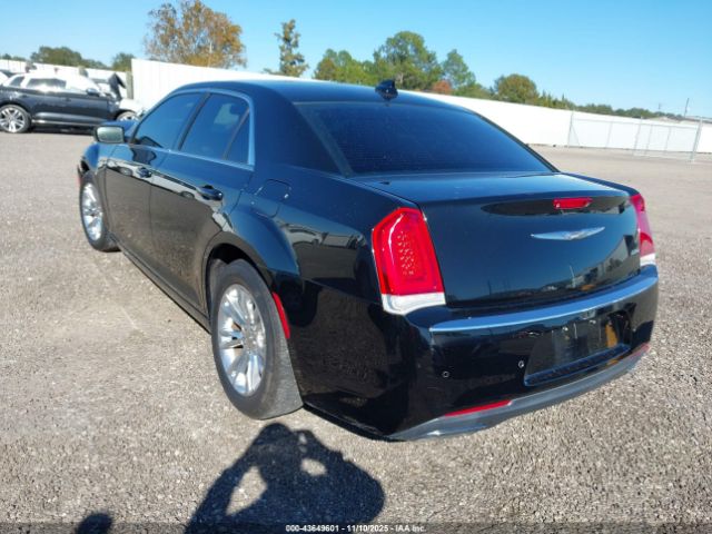 2016 CHRYSLER 300 2C3CCAAG0GH304624 Photo 2