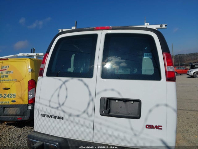 1GTW7AFP8M1300109 GMC Savana Cargo Rwd 2500 Regular Wheelbase Work Van