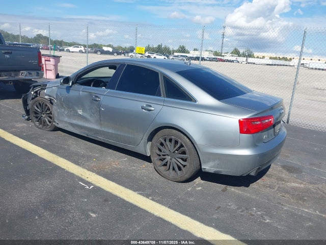 2014 AUDI A6 WAUGFAFC9EN102960 Photo 2