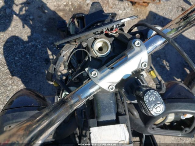 2021 HARLEY-DAVIDSON FLTRK 1HD1KZF19MB604318 Photo 6