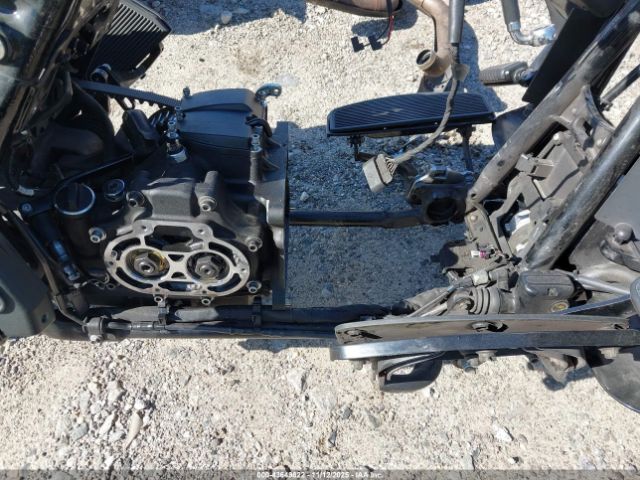 2021 HARLEY-DAVIDSON FLTRK 1HD1KZF19MB604318 Photo 7