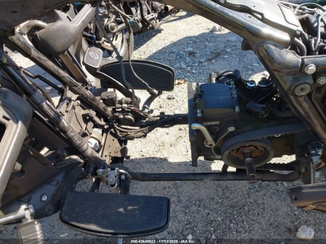 2021 HARLEY-DAVIDSON FLTRK 1HD1KZF19MB604318 Photo 8