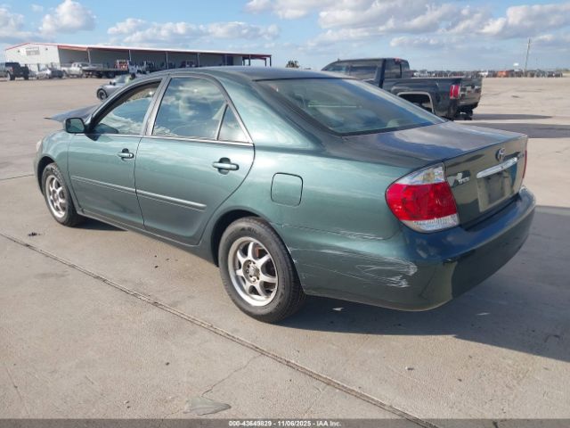 2005 TOYOTA CAMRY 4T1BE32K55U100083 Photo 2