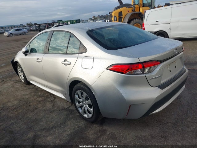 2021 Toyota Corolla Le მანქანა იყიდება აუქციონზე, vin: 5YFEPMAE8MP214958, აუქციონის ნომერი: 43649855