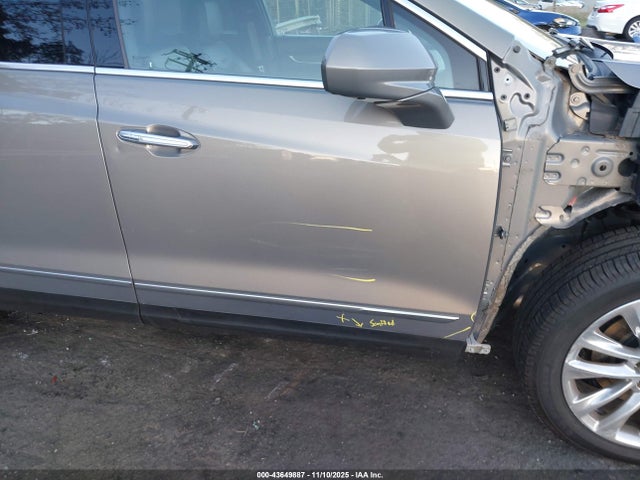 43649887 :رقم المزاد ، 1GYKNGRS0KZ215006 vin ، 2019 Cadillac Xt5 Platinum مزاد بيع