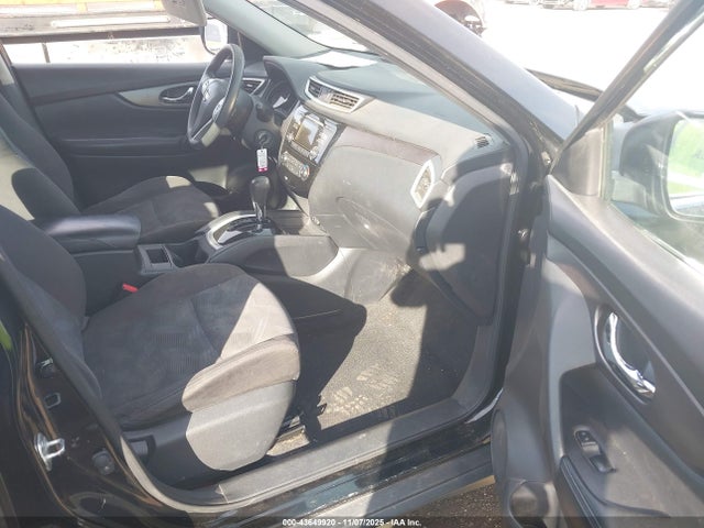 2015 Nissan Rogue S მანქანა იყიდება აუქციონზე, vin: KNMAT2MV2FP576752, აუქციონის ნომერი: 43649920