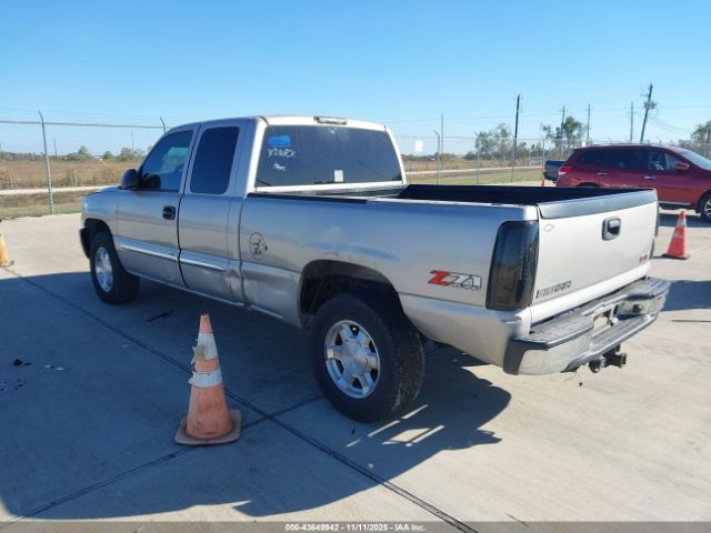 2004 GMC SIERRA 1500 2GTEK19T141251932 Photo 2