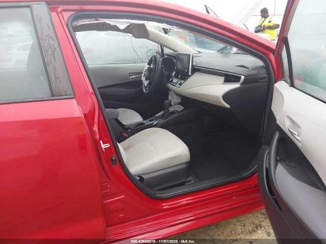 Продаж на аукціоні авто 2020 Toyota Corolla Le, vin: 5YFEPRAE2LP141131, номер лоту: 43650076