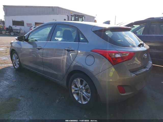 2013 HYUNDAI ELANTRA GT KMHD35LE1DU155955 Photo 2
