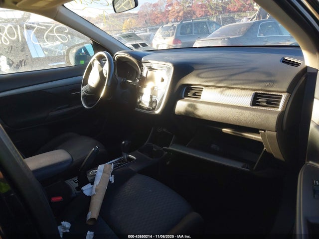 2014 MITSUBISHI OUTLANDER JA4AZ3A39EZ009703 Photo 4