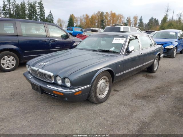 2000 JAGUAR XJ8 SAJDA24C5YLF17226 Photo 1