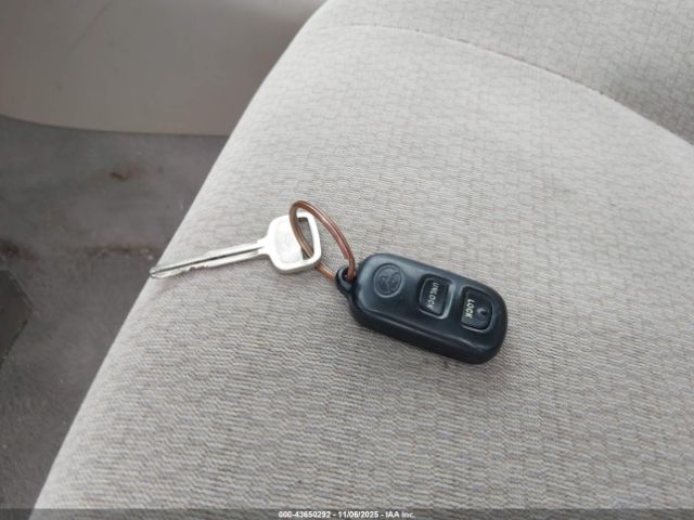 2004 TOYOTA COROLLA 1NXBR32E64Z257845 Photo 10