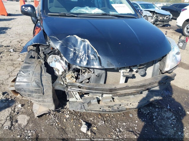 43650407 :رقم المزاد ، 3N1BC1AP6BL406472 vin ، 2011 Nissan Versa 1.8s مزاد بيع