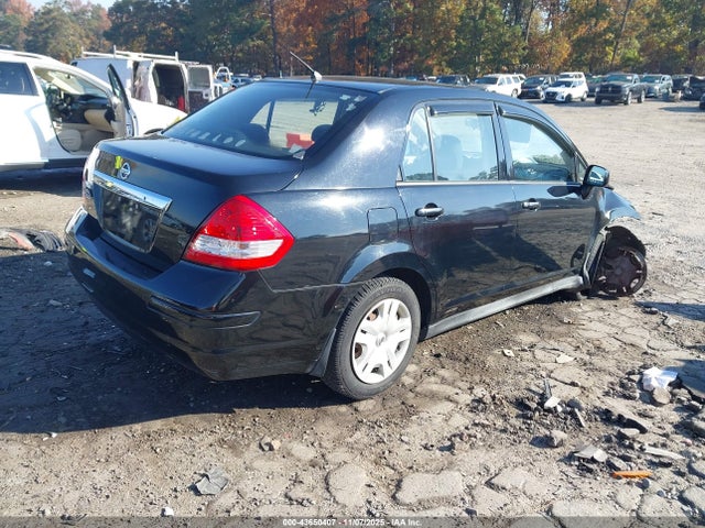 43650407 :رقم المزاد ، 3N1BC1AP6BL406472 vin ، 2011 Nissan Versa 1.8s مزاد بيع